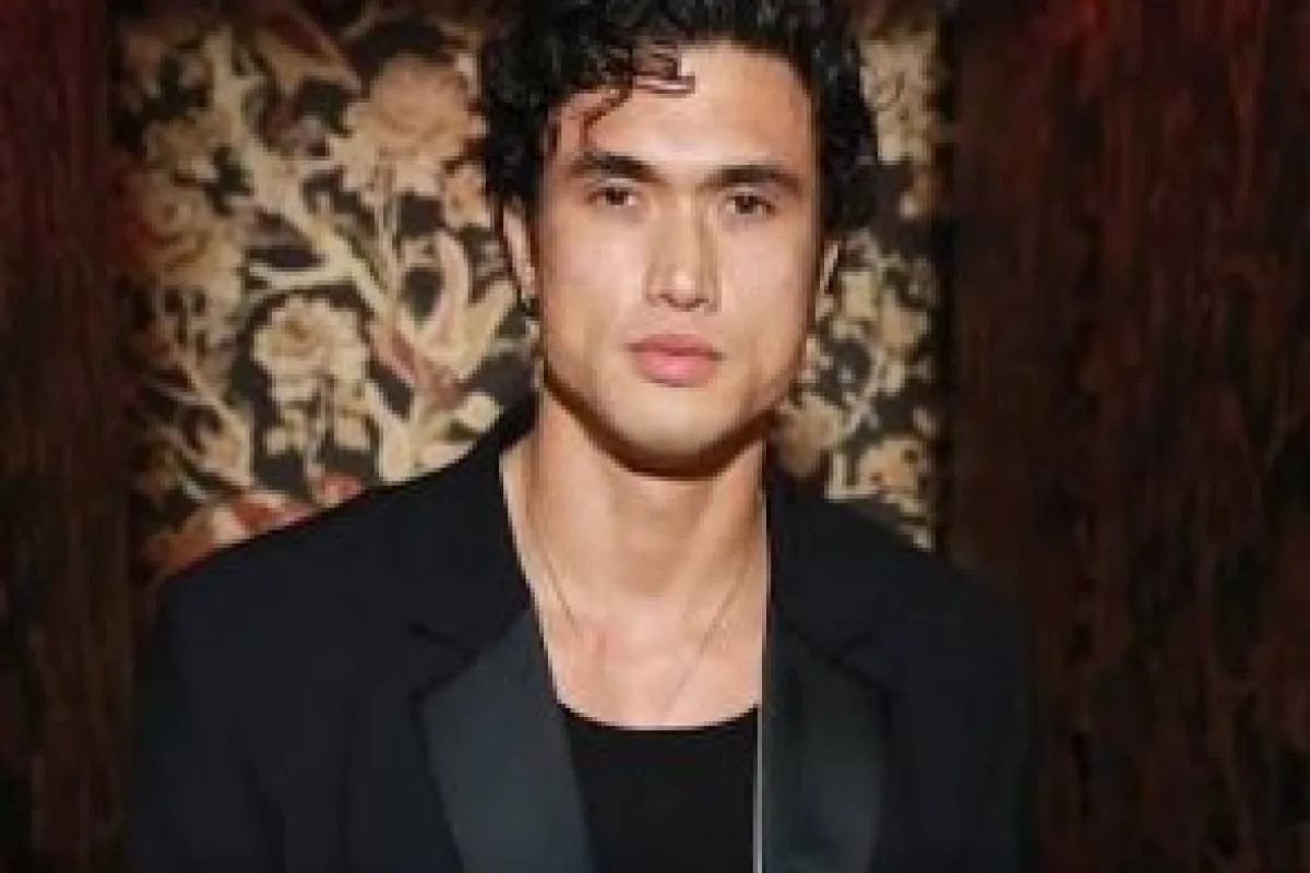 เจาะลึกประวัติ Charles Melton: ตัวเต็งบท Kakashi Hatake ใน Naruto ฉบับคนแสดง