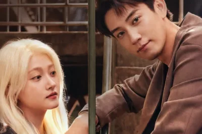 เมื่อชีวิตธรรมดากลายเป็นเรื่องพิเศษใน In My Prime (2026), นําแสดงโดย หวัง จื่อฉี และ กวน เสี่ยวถง